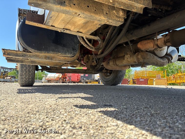 image for item FC5580 2011 Ford F750 Super Duty XL dump truck