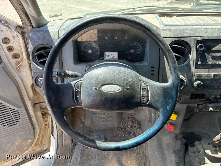 image for item FC5580 2011 Ford F750 Super Duty XL dump truck