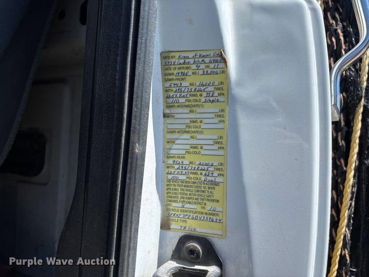 image for item FC5580 2011 Ford F750 Super Duty XL dump truck