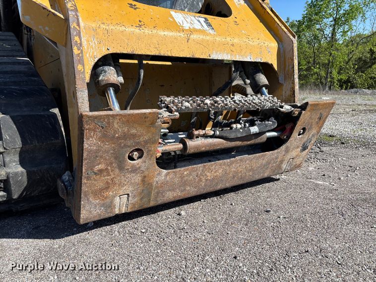 image for item FC5585 2018 Caterpillar 299D2 tracked skid steer loader