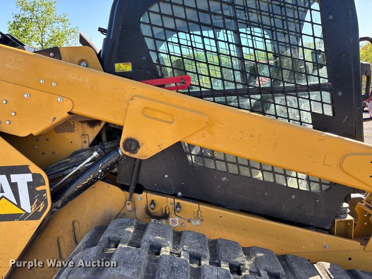 image for item FC5585 2018 Caterpillar 299D2 tracked skid steer loader