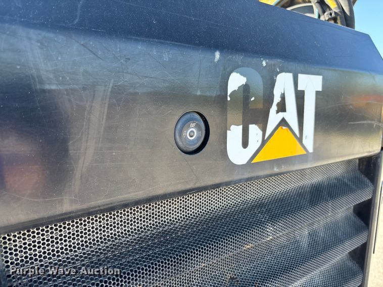 image for item FC5585 2018 Caterpillar 299D2 tracked skid steer loader