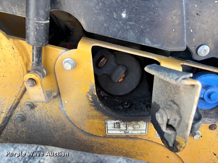 image for item FC5585 2018 Caterpillar 299D2 tracked skid steer loader