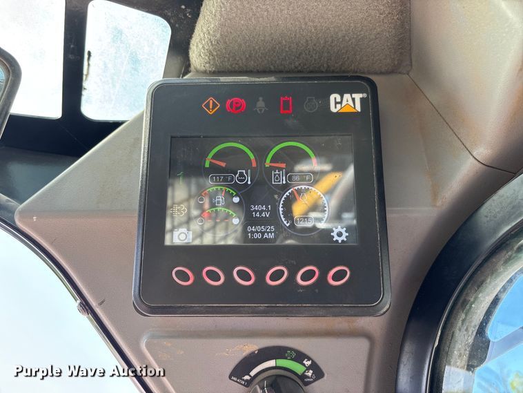 image for item FC5585 2018 Caterpillar 299D2 tracked skid steer loader