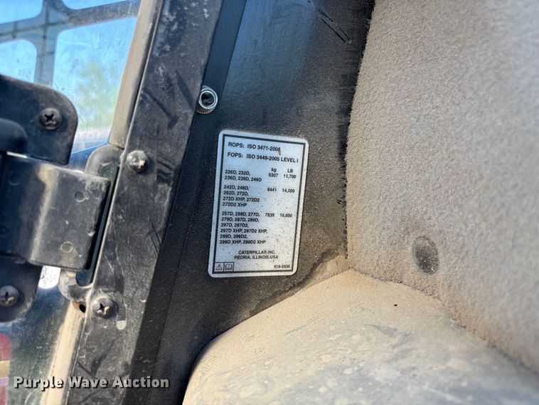 image for item FC5585 2018 Caterpillar 299D2 tracked skid steer loader