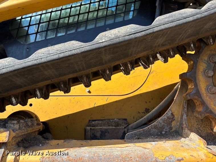 image for item FC5585 2018 Caterpillar 299D2 tracked skid steer loader