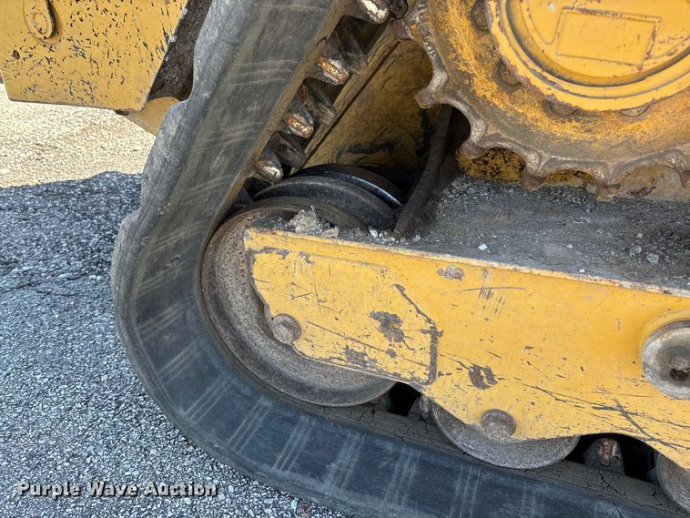 image for item FC5585 2018 Caterpillar 299D2 tracked skid steer loader