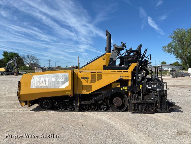 image for item FC5591 2016 Caterpillar AP655F paver