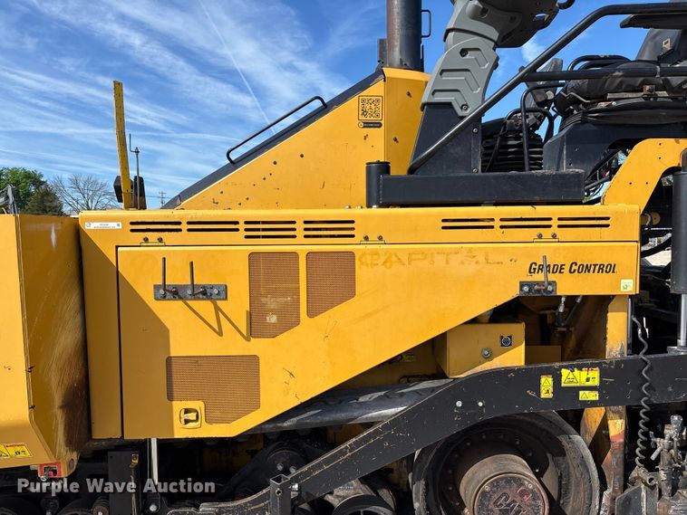 image for item FC5591 2016 Caterpillar AP655F paver