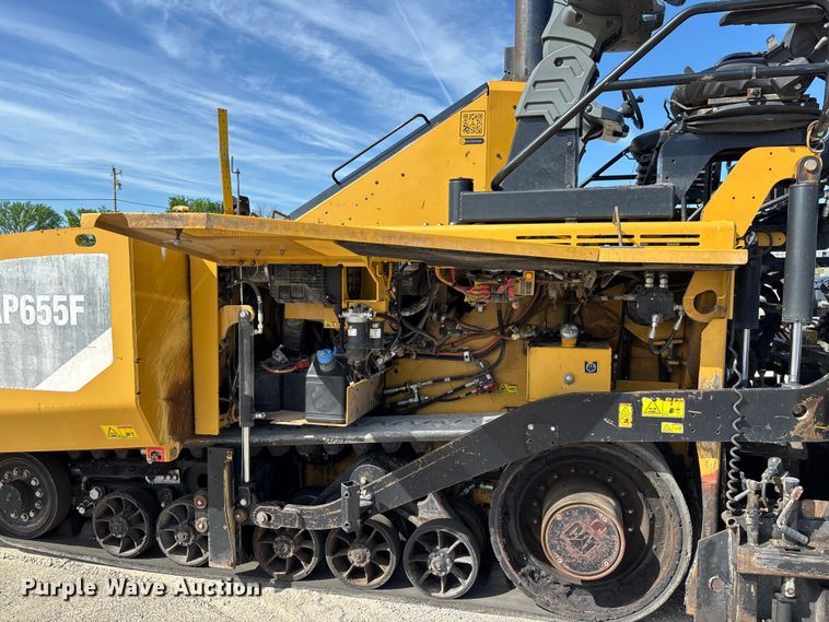 image for item FC5591 2016 Caterpillar AP655F paver