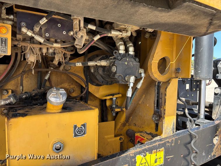 image for item FC5591 2016 Caterpillar AP655F paver