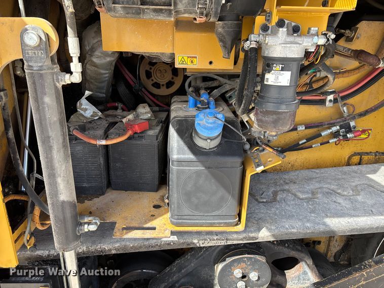 image for item FC5591 2016 Caterpillar AP655F paver