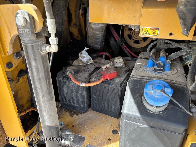 image for item FC5591 2016 Caterpillar AP655F paver