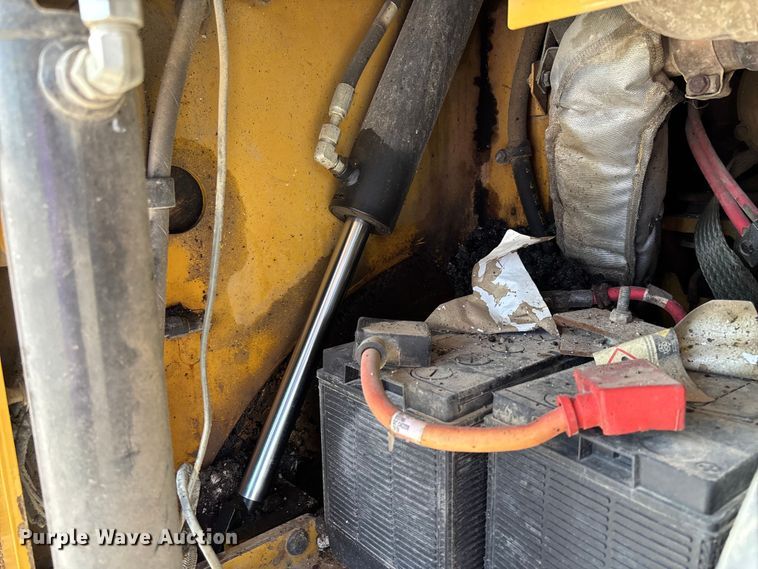 image for item FC5591 2016 Caterpillar AP655F paver