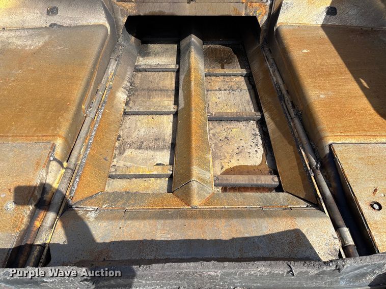 image for item FC5591 2016 Caterpillar AP655F paver