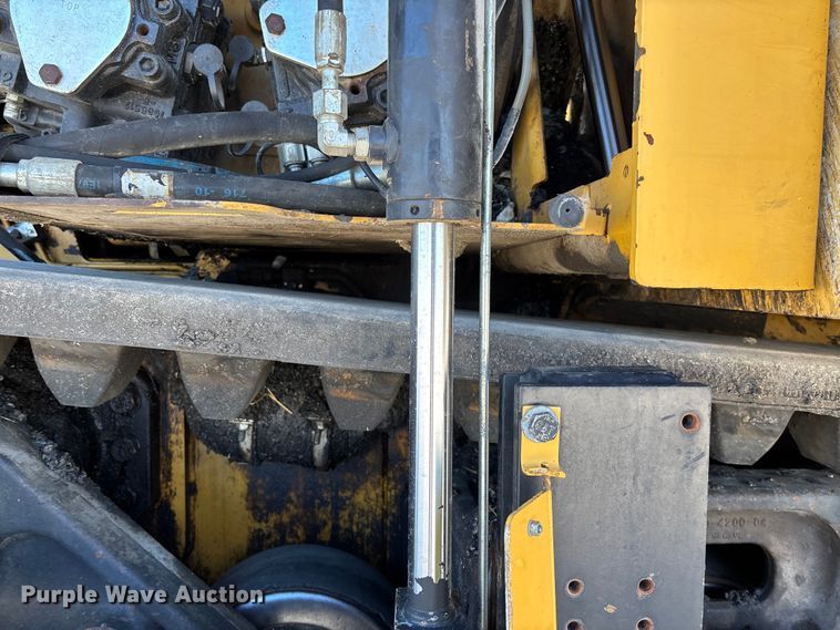 image for item FC5591 2016 Caterpillar AP655F paver