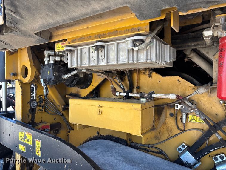 image for item FC5591 2016 Caterpillar AP655F paver