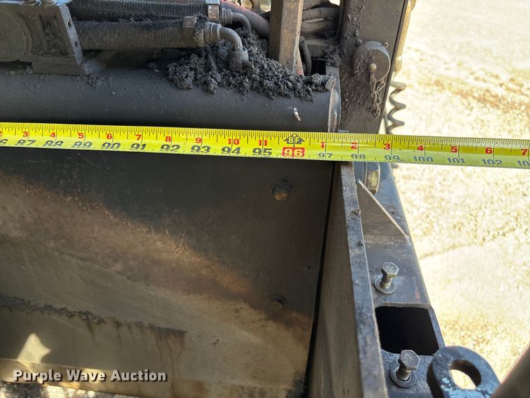 image for item FC5591 2016 Caterpillar AP655F paver