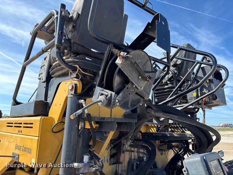 image for item FC5591 2016 Caterpillar AP655F paver