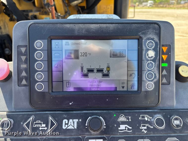 image for item FC5591 2016 Caterpillar AP655F paver