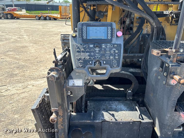 image for item FC5591 2016 Caterpillar AP655F paver