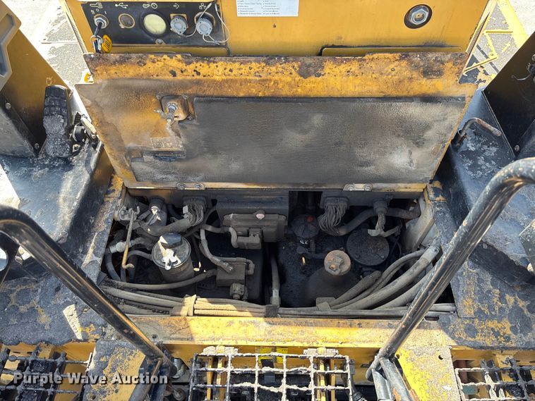 image for item FC5591 2016 Caterpillar AP655F paver
