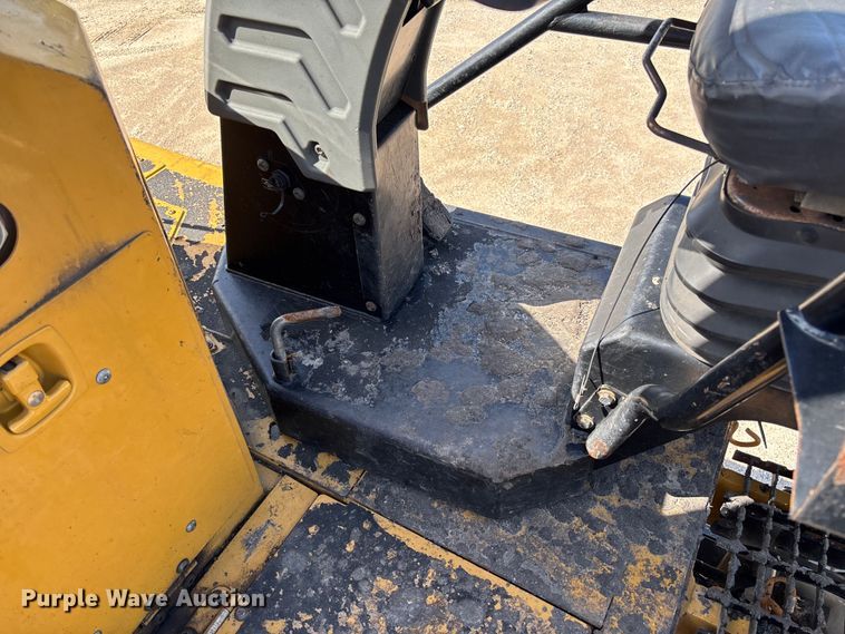 image for item FC5591 2016 Caterpillar AP655F paver