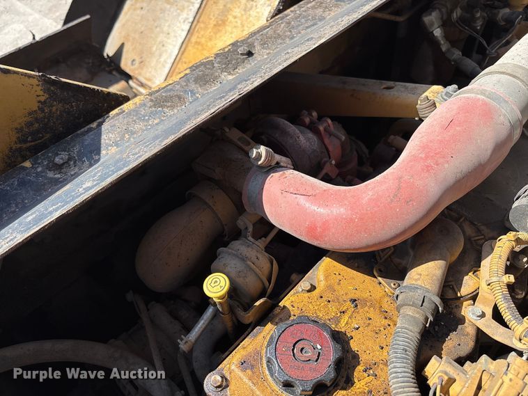 image for item FC5591 2016 Caterpillar AP655F paver