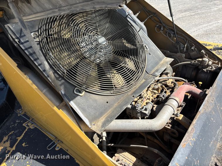 image for item FC5591 2016 Caterpillar AP655F paver