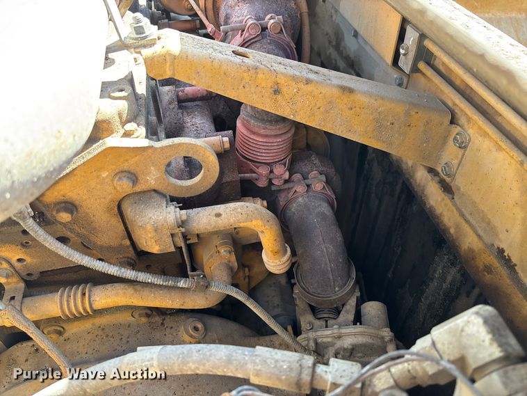 image for item FC5591 2016 Caterpillar AP655F paver