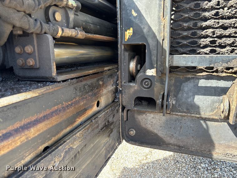 image for item FC5591 2016 Caterpillar AP655F paver