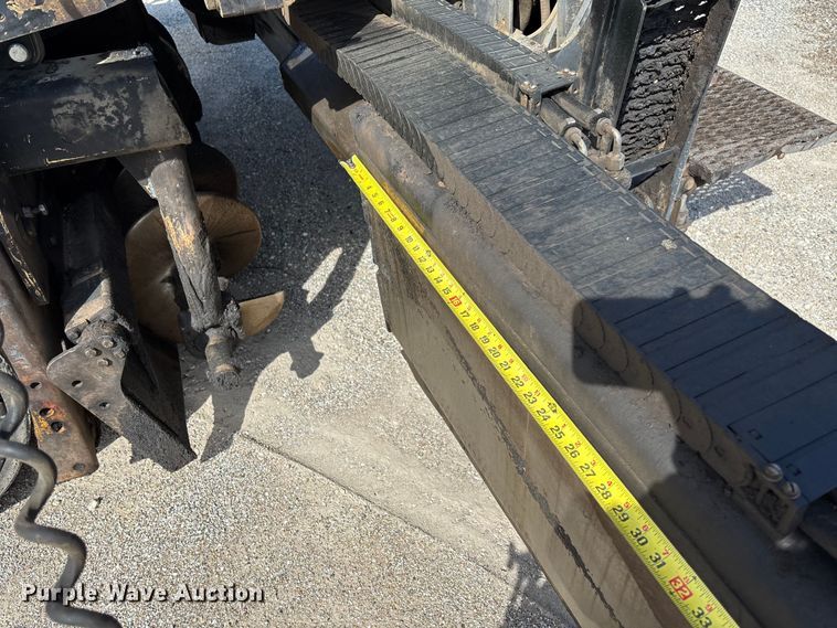 image for item FC5591 2016 Caterpillar AP655F paver