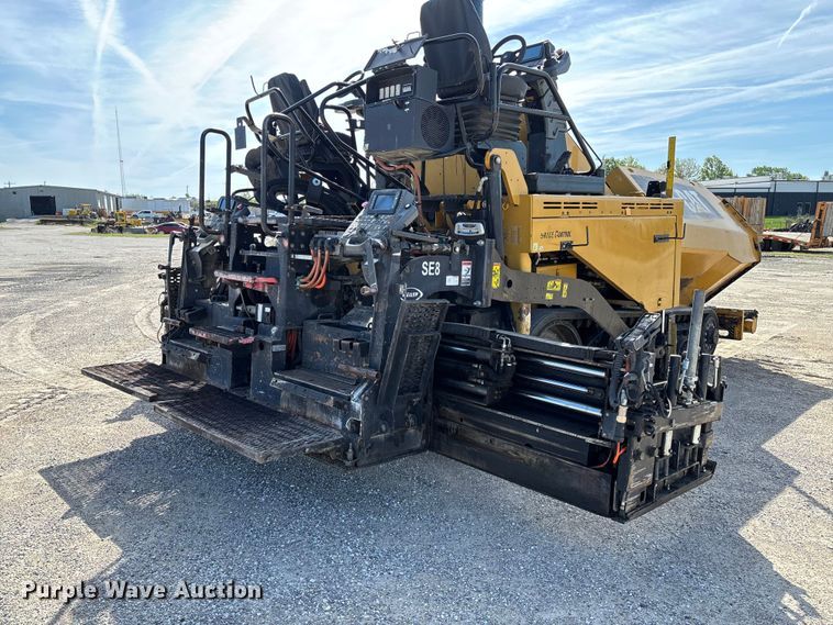 image for item FC5591 2016 Caterpillar AP655F paver