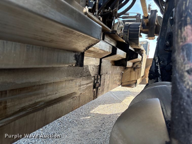 image for item FC5591 2016 Caterpillar AP655F paver