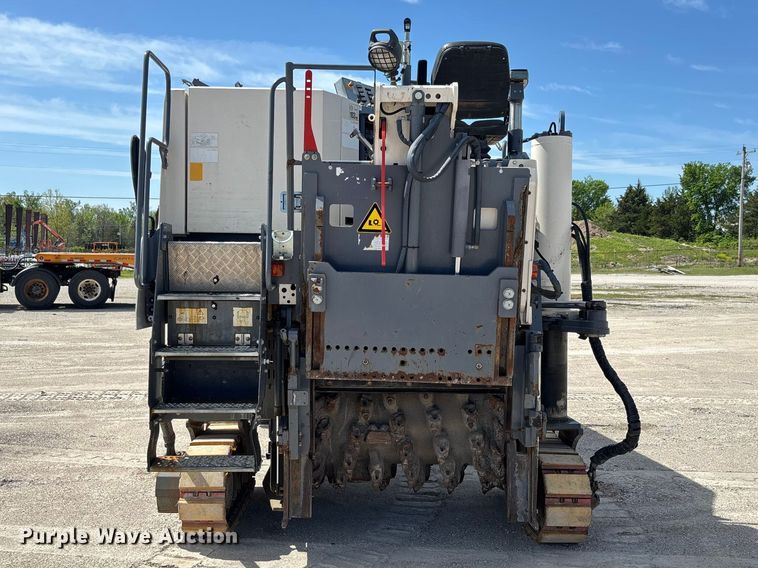 image for item FC5592 2016 Wirtgen W120CFi milling machine