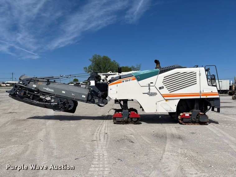 image for item FC5592 2016 Wirtgen W120CFi milling machine