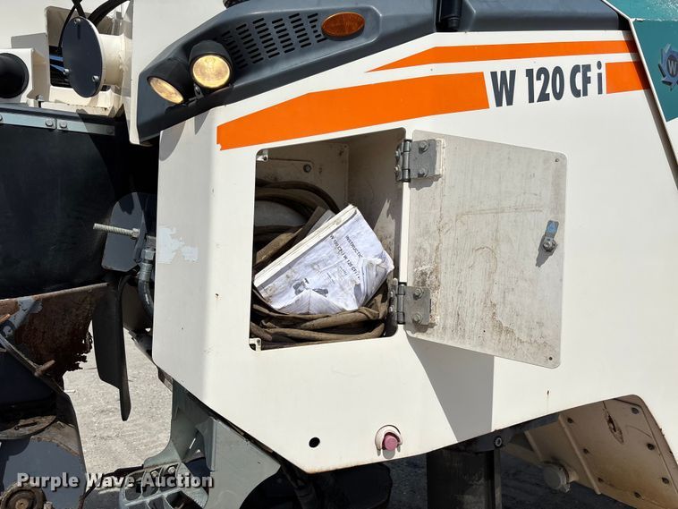 image for item FC5592 2016 Wirtgen W120CFi milling machine