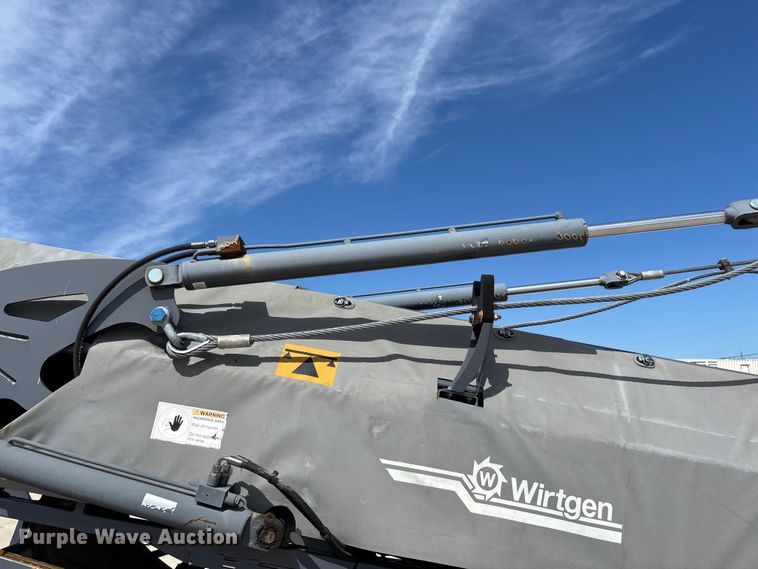 image for item FC5592 2016 Wirtgen W120CFi milling machine