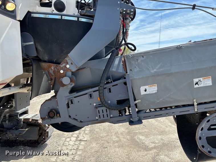 image for item FC5592 2016 Wirtgen W120CFi milling machine