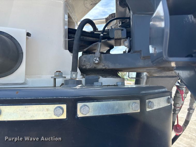 image for item FC5592 2016 Wirtgen W120CFi milling machine