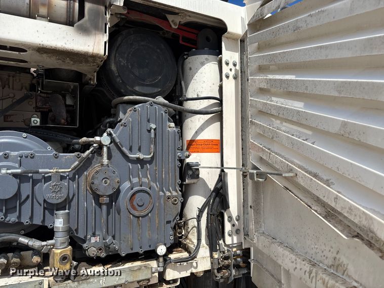 image for item FC5592 2016 Wirtgen W120CFi milling machine