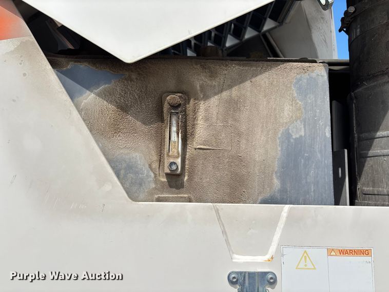 image for item FC5592 2016 Wirtgen W120CFi milling machine