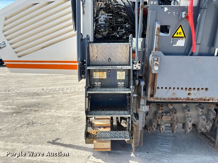 image for item FC5592 2016 Wirtgen W120CFi milling machine