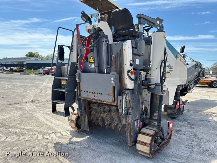 image for item FC5592 2016 Wirtgen W120CFi milling machine