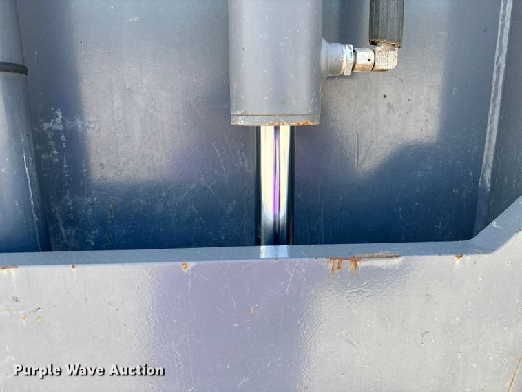 image for item FC5592 2016 Wirtgen W120CFi milling machine