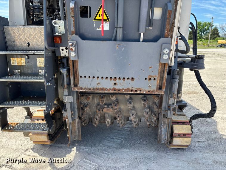 image for item FC5592 2016 Wirtgen W120CFi milling machine