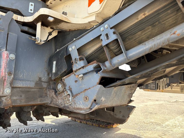 image for item FC5592 2016 Wirtgen W120CFi milling machine