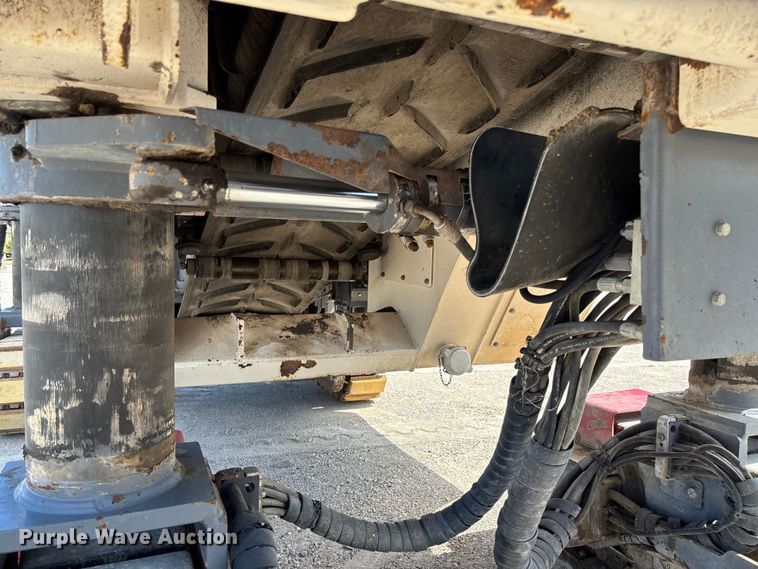 image for item FC5592 2016 Wirtgen W120CFi milling machine