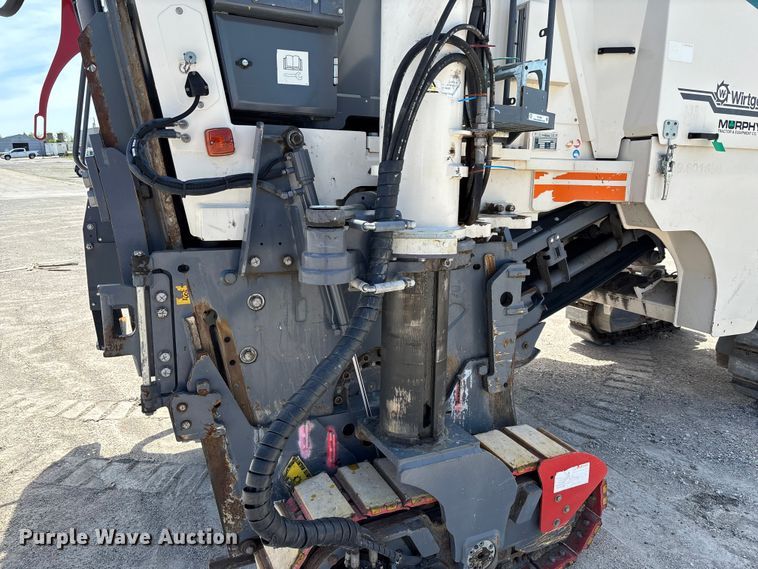 image for item FC5592 2016 Wirtgen W120CFi milling machine