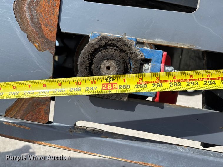 image for item FC5592 2016 Wirtgen W120CFi milling machine